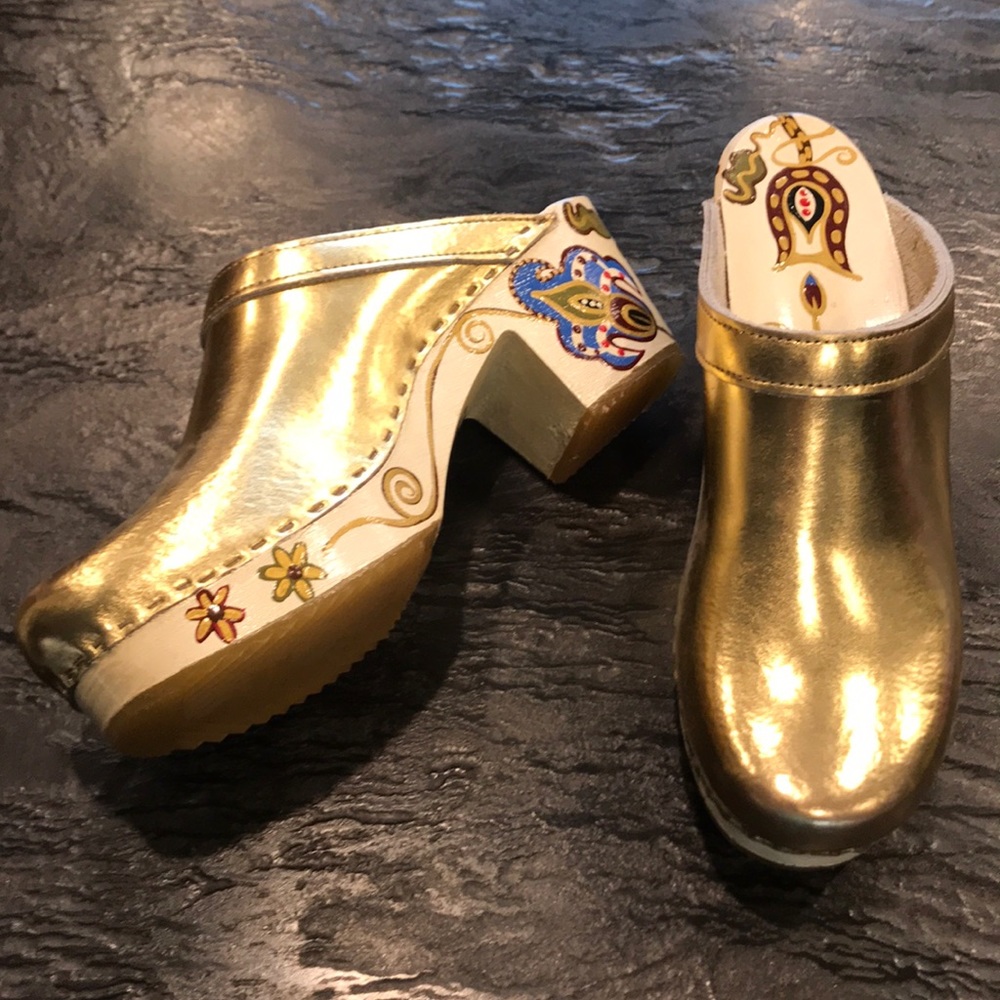 Hand Painted Gold Leather Clogs